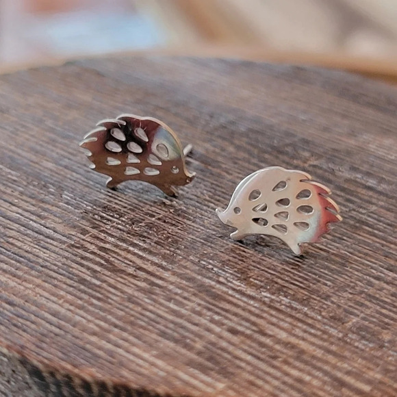 Hedgehog Stud Earrings - Picture 3 of 6
